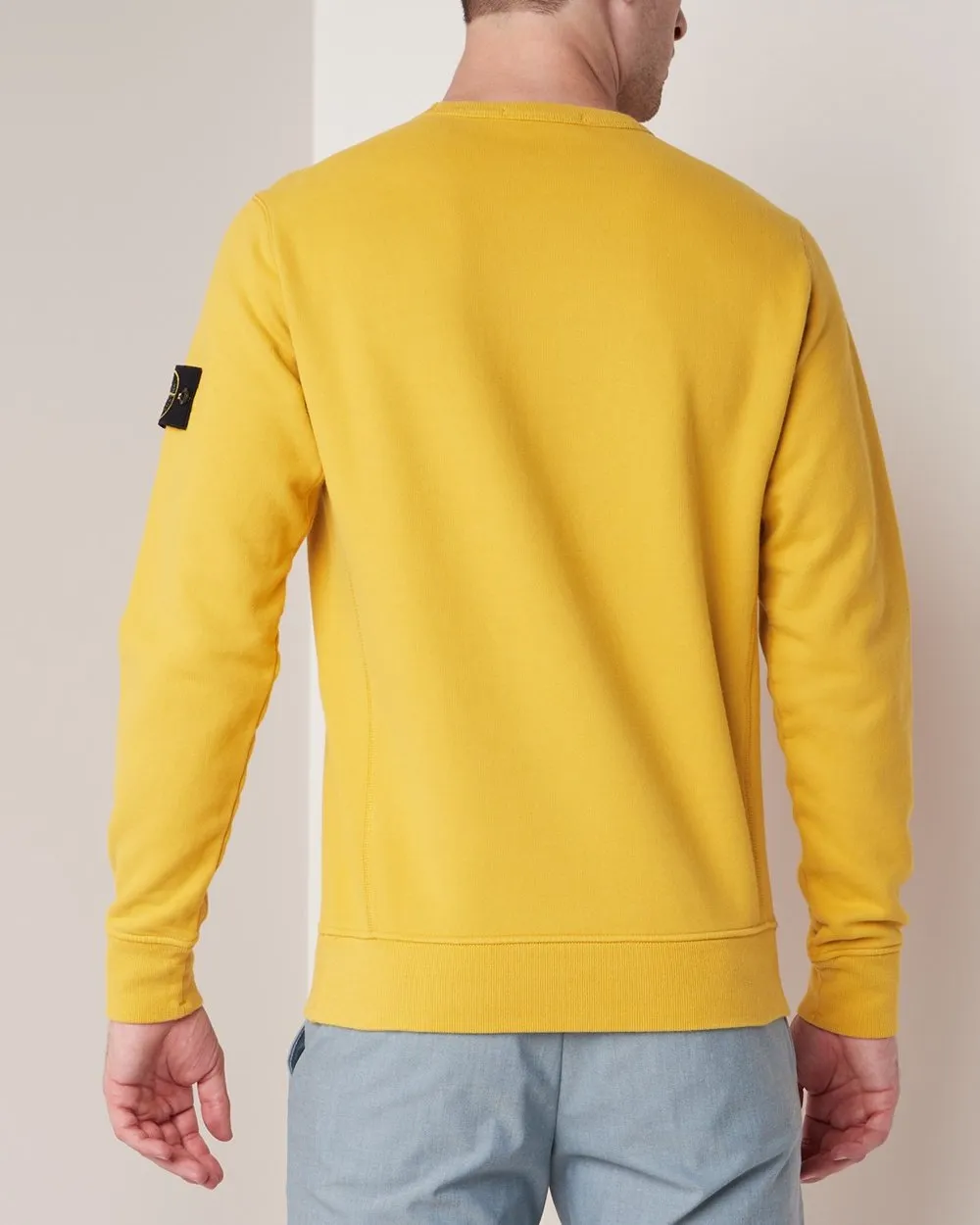 B Bags. Round neck