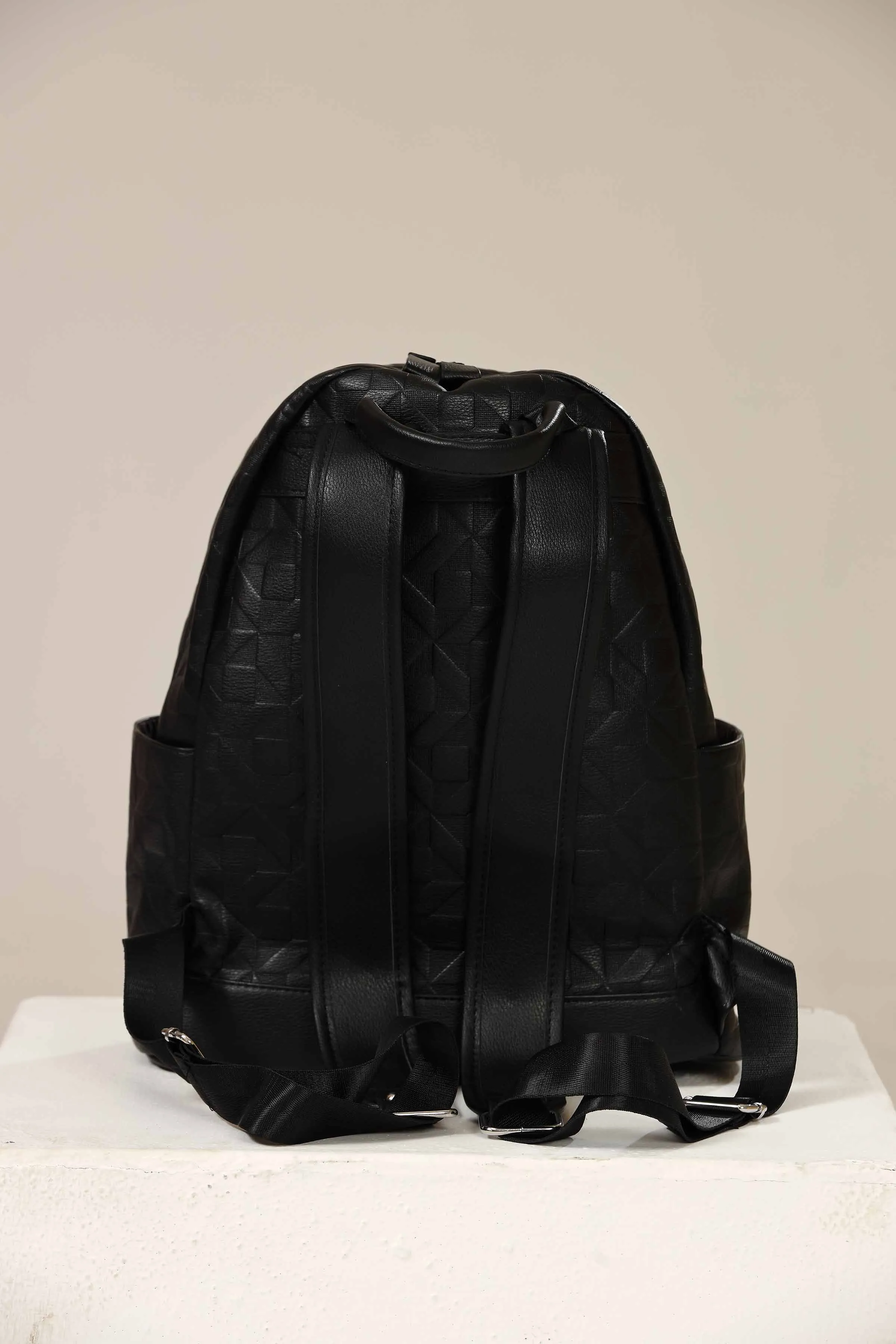 Black Back Pack-437662103