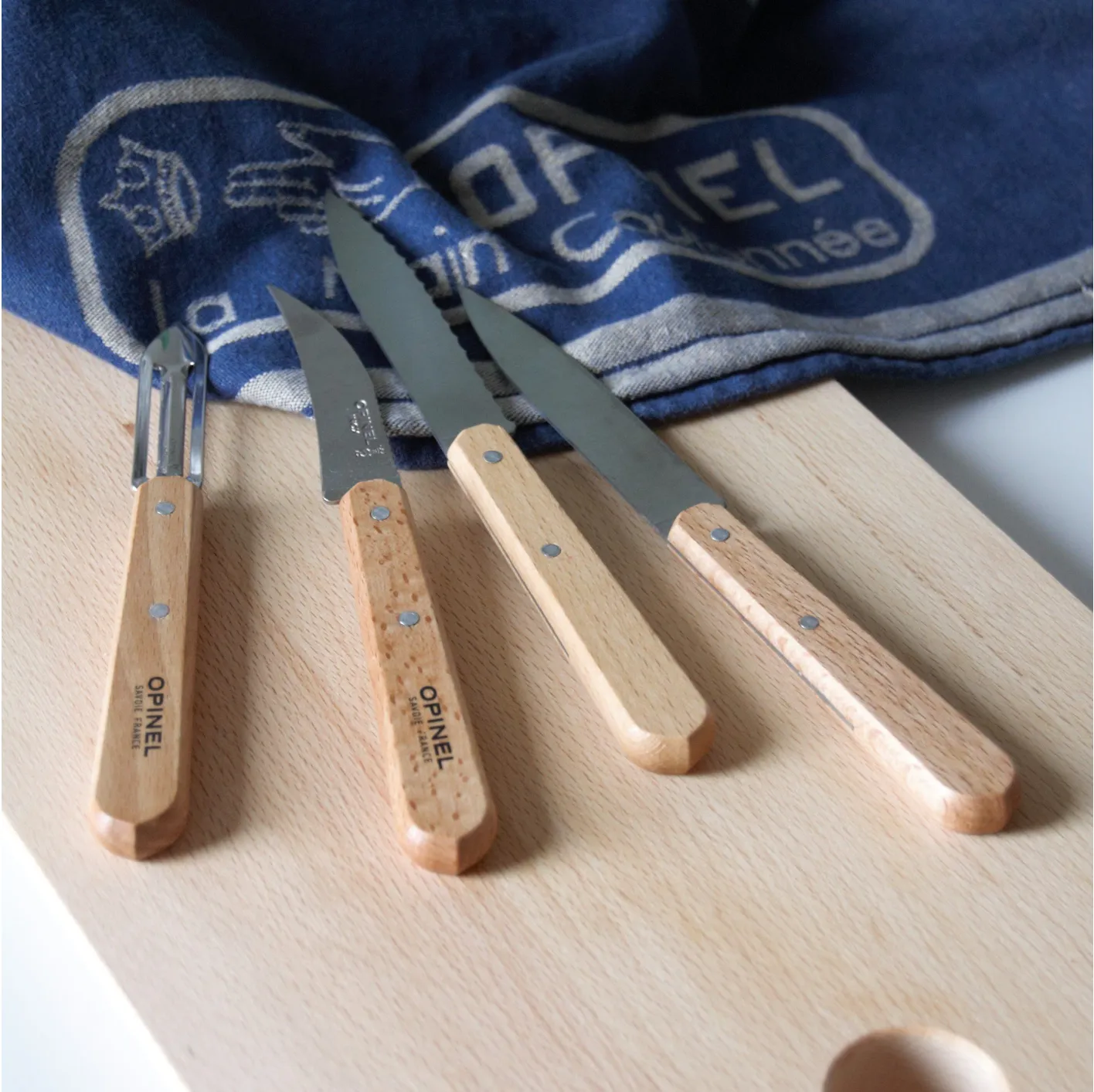 OPINEL ESSENTIAL SMALL KITCHEN KNIFE SET - NATURAL