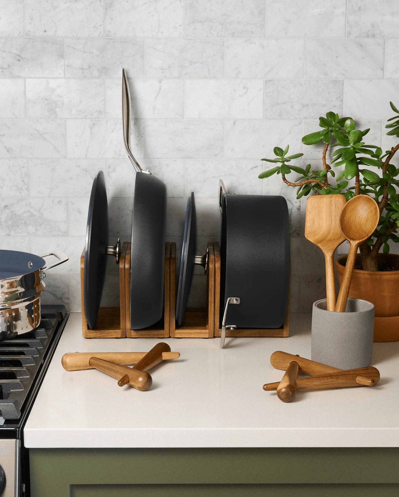 The Mini Cookware Couple